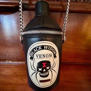 Mad Engine Halloween Black Widow Venom NWOT Crossbody Bag